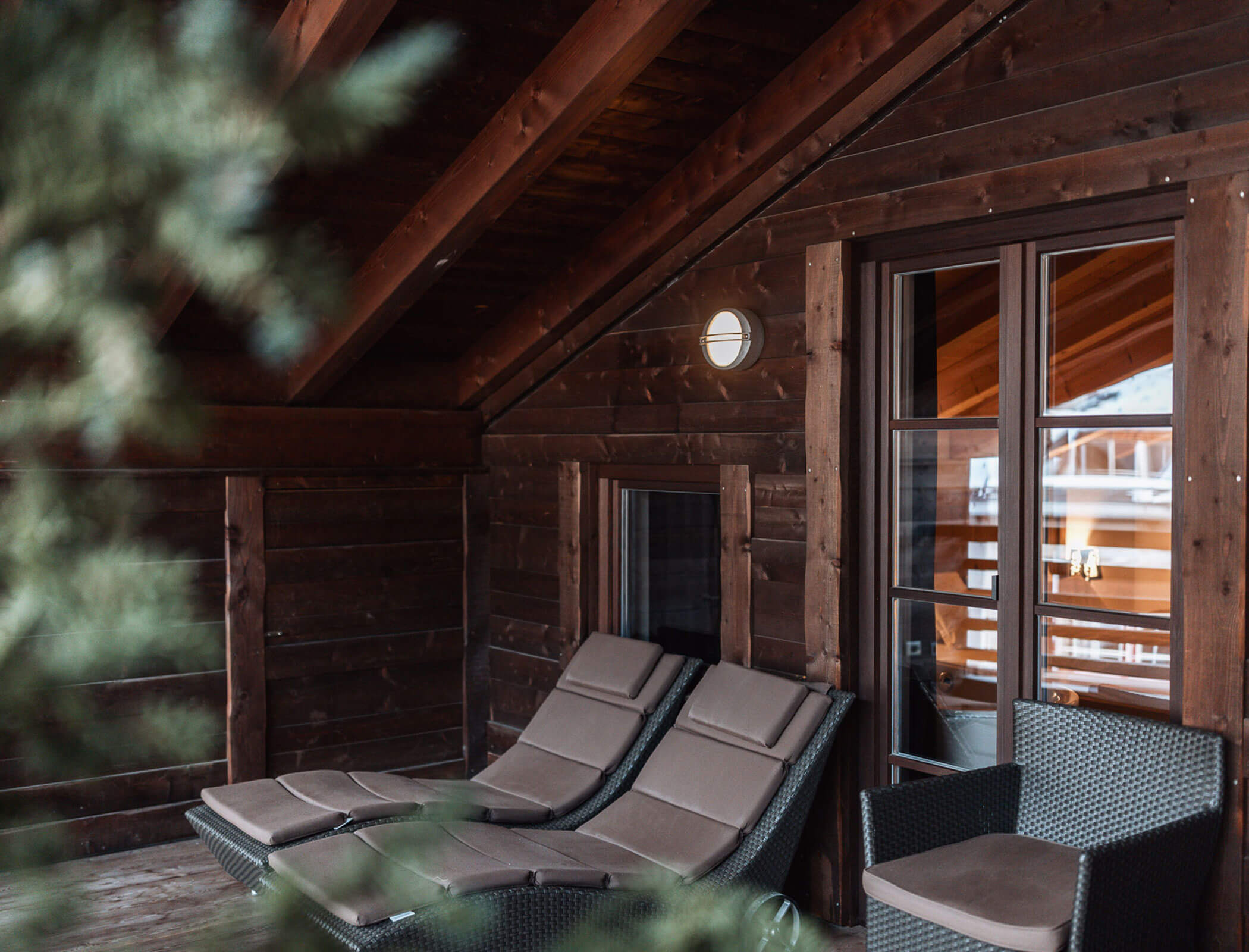 Terrasse mit Liegen vom Apartment Gerda