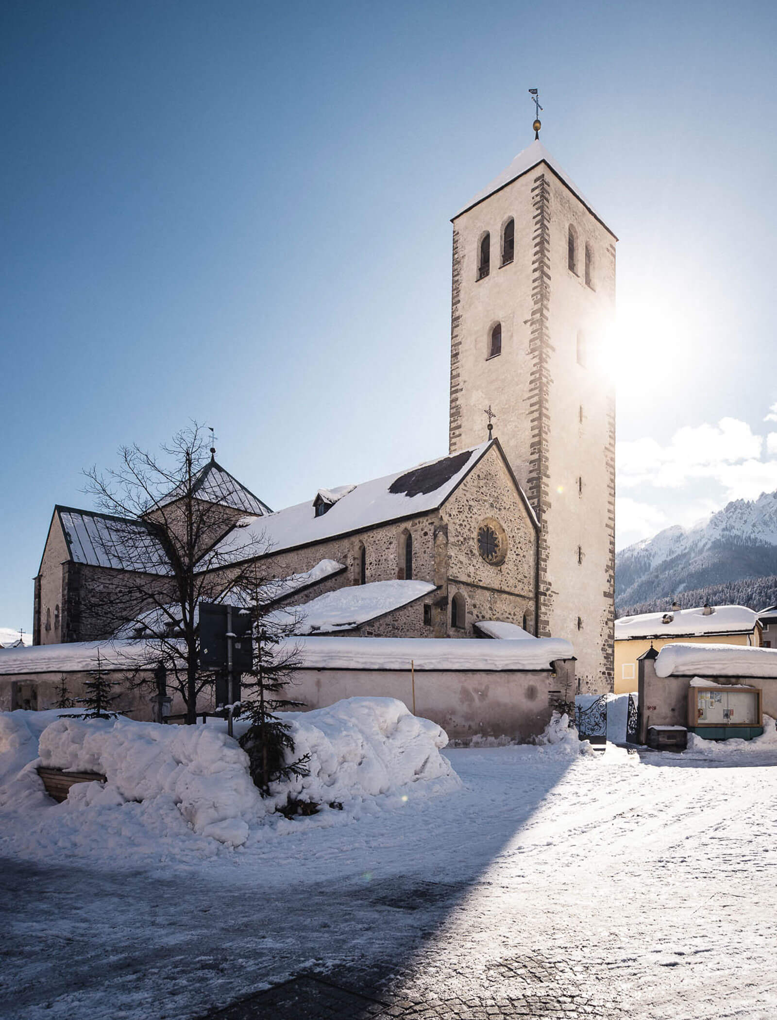 Kirche von Innichen im Winter