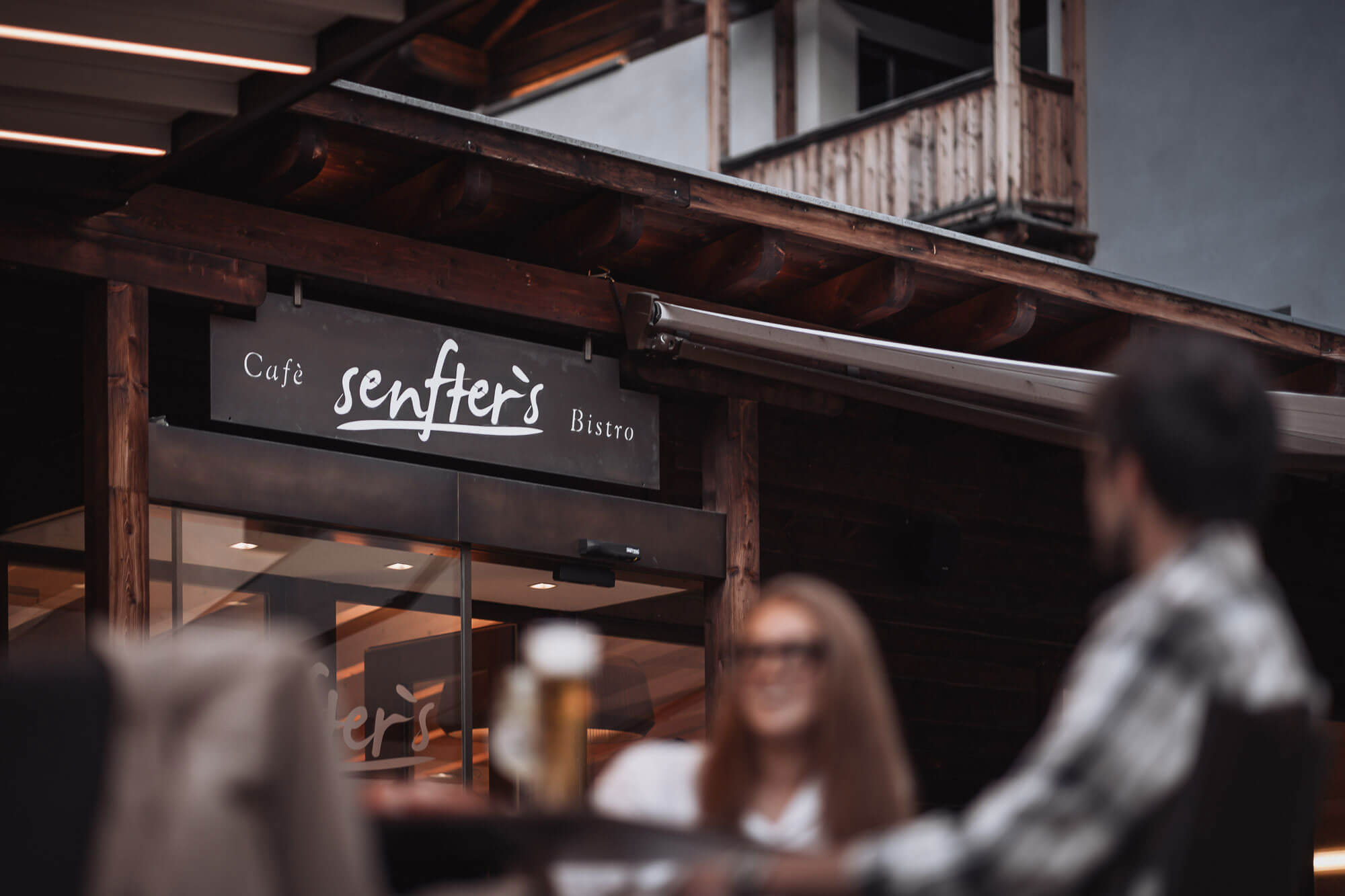 Eingang vom Cafè Senfter`s Bistro