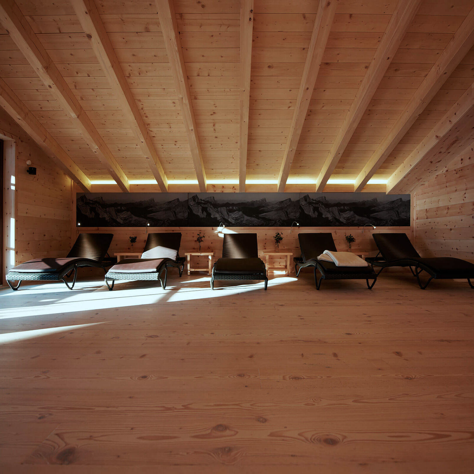 Entspannungsliegen im Ruheraum